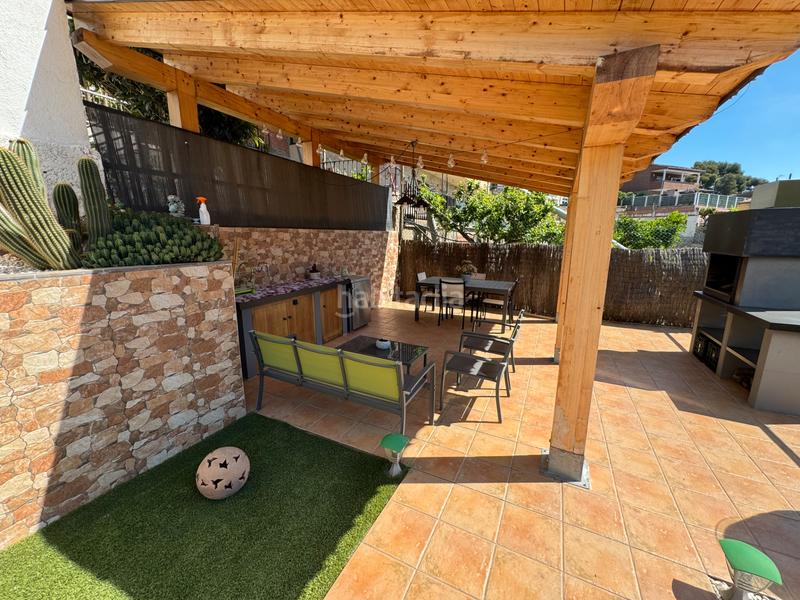 Foto 6e11e8f0-841b-4880-8514-9f7f1787c2db. Chalet  en zona residencial en Castellví de Rosanes