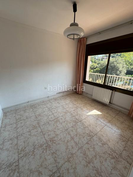 Foto a66ad65d-2b61-41d1-86da-50826e35ab58. Chalet  en zona residencial en Castellví de Rosanes