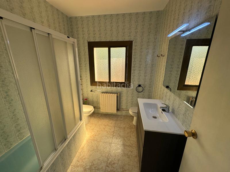 Foto aa3ca1a4-e99f-40d1-993f-52fe8c20592c. Chalet  en zona residencial en Castellví de Rosanes