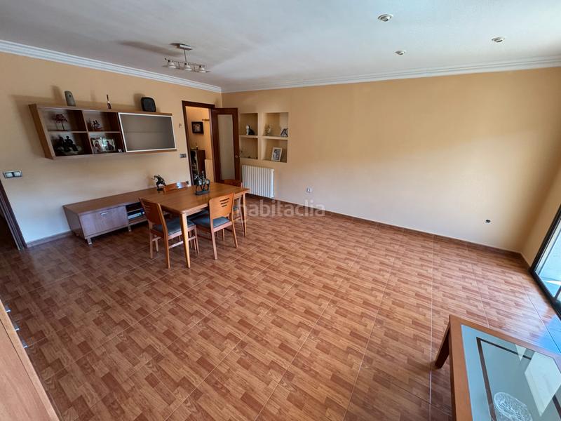 Foto bad05b21-ff4a-4480-8c80-55c6ada97af4. Chalet  en zona residencial en Castellví de Rosanes
