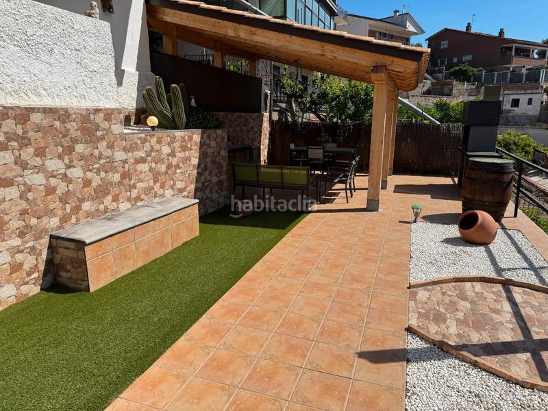 Foto f39dba9a-c2fb-4b66-b5ae-a0e8f268891e. Chalet  en zona residencial en Castellví de Rosanes