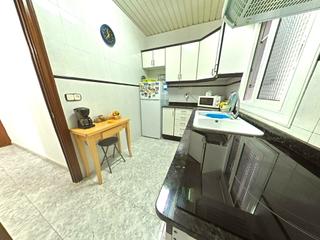 Appartement  Carrer de joan xxiii. Piso en el centro