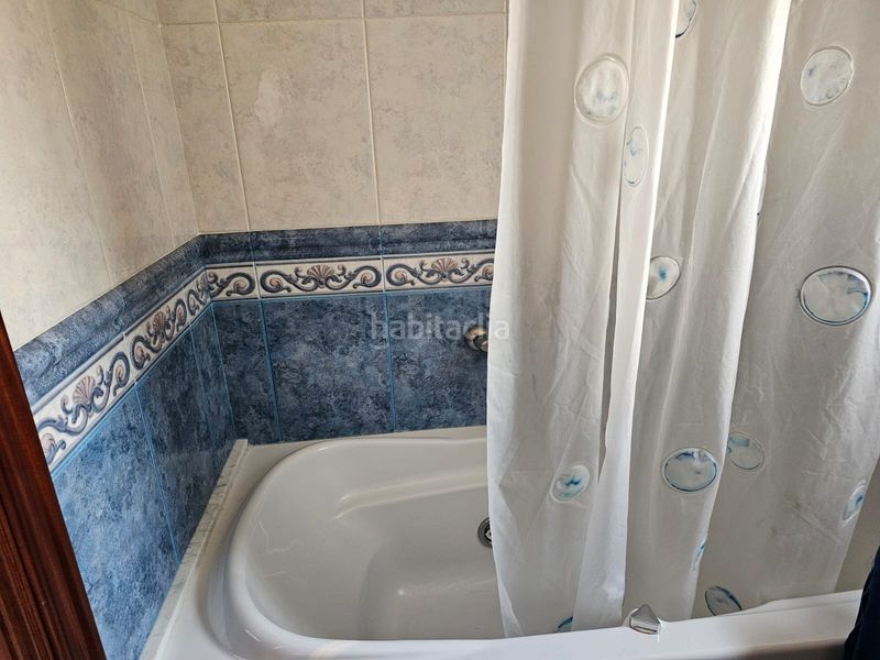 Foto bbeec2a9-53b6-4929-a51b-136b594ce086. Xalet amb xemeneia calefacció aparcament piscina a Girona