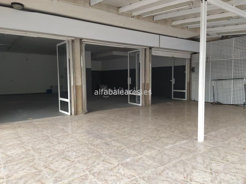 Foto f7efde58-c70f-4def-8707-1163ac54f2e3. Lloguer local comercial a port d´Alcúdia-platja dálcúdia Alcúdia