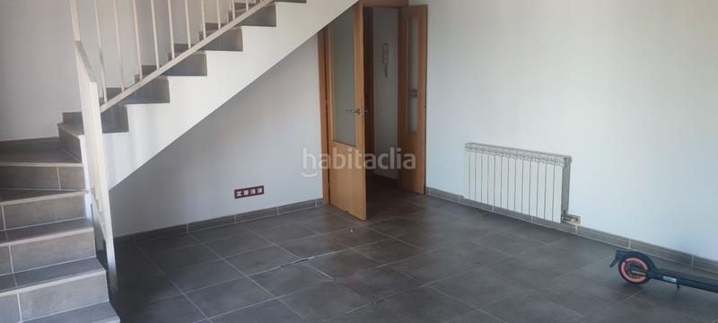 Foto b156c0c3-f6df-41ef-b697-89018f214296. Dúplex  , 3 dormitorios, 2 baños, terraza de 20 m, parking y calefacción a gas. ideal para tu familia. ven a verlo! en Llagostera