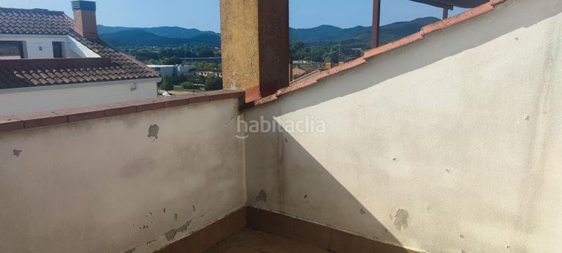 Foto e2ecdff2-04e1-48d4-a568-9edc978daab7. Dúplex  , 3 dormitorios, 2 baños, terraza de 20 m, parking y calefacción a gas. ideal para tu familia. ven a verlo! en Llagostera