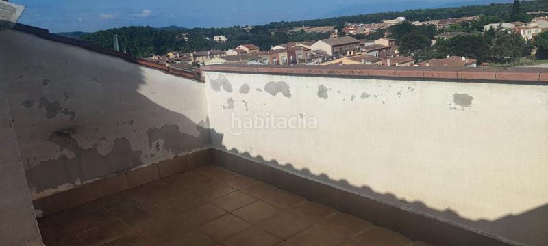 Foto e53492b1-31fb-4f50-9887-c723d38170d9. Dúplex  , 3 dormitorios, 2 baños, terraza de 20 m, parking y calefacción a gas. ideal para tu familia. ven a verlo! en Llagostera