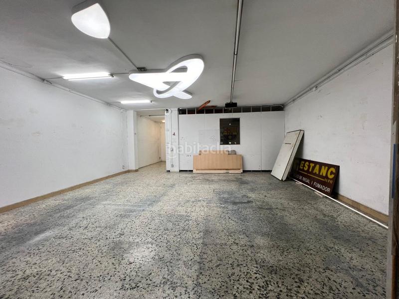 Foto 218dd336-8da4-47d8-ae3c-a427d330bd6a. Rent business premise in carrer de quetzal 31 in La Bordeta Barcelona