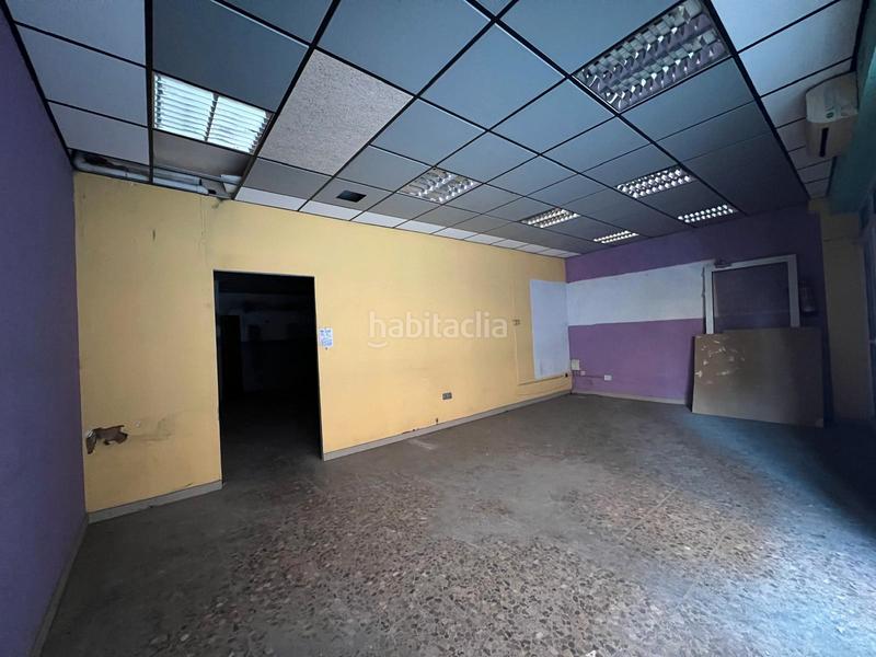 Foto e02ad093-dc05-46e5-bd97-4d6def213632. Location local commercial dans carrer de quetzal 31 dans Barcelona