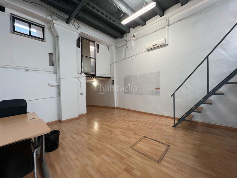 Foto 2b17134e-ca59-4cc3-9ac6-31e7c2a93a00. Location bureau avec chauffage dans Sagrada Família Barcelona