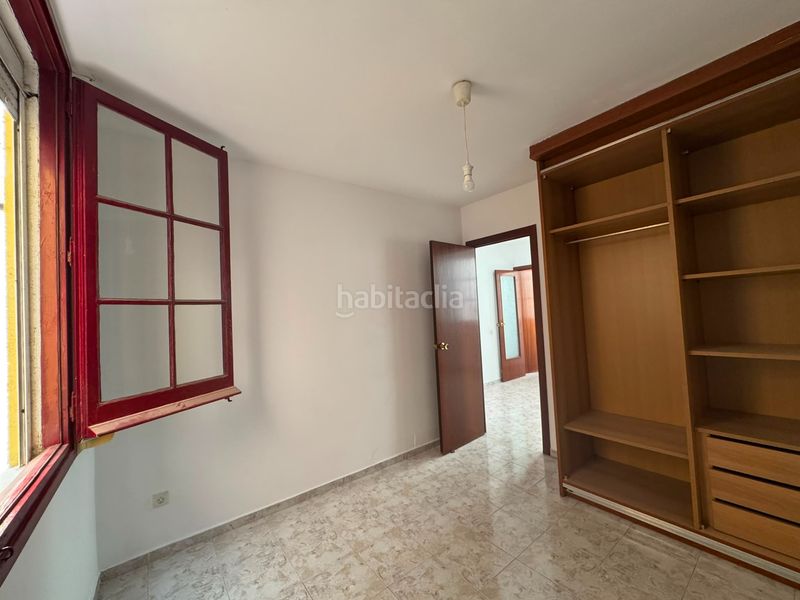 Foto aa3d0444-4be3-44d4-ac8d-5b7b96f4f021. Pis a Sants Barcelona