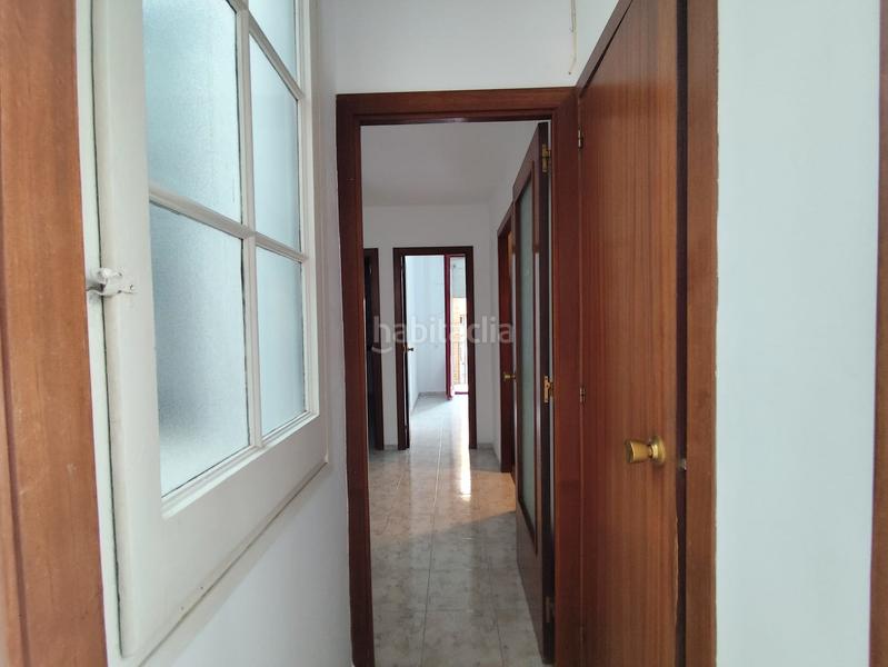 Foto c1f3b51f-9da2-43df-9058-43158adf87c0. Pis a Sants Barcelona