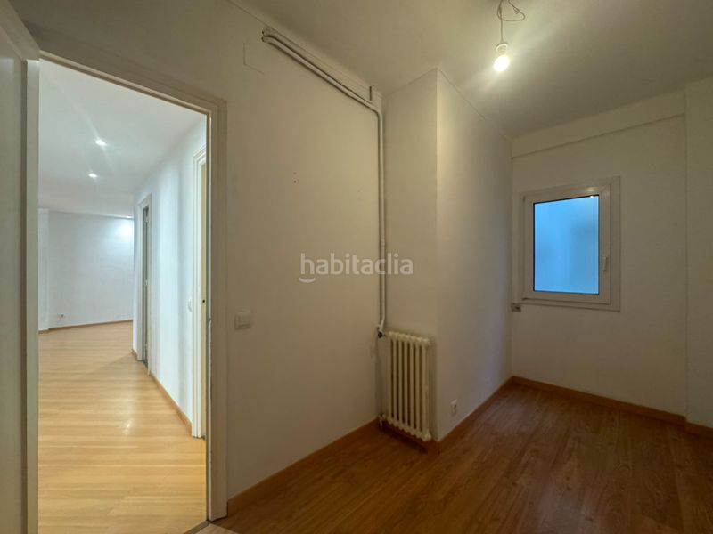 Foto c461d7b1-37f1-4126-880e-80803a058191. Pis amb calefacció a Dreta de l´Eixample Barcelona