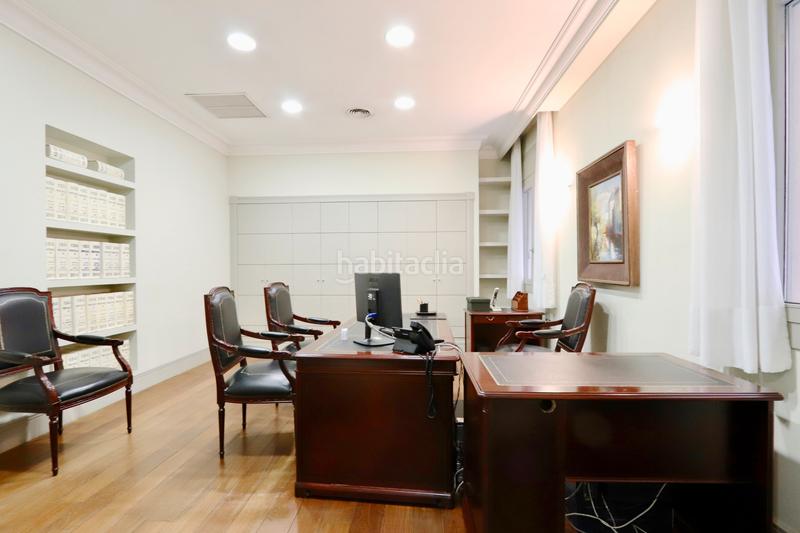 Foto 57577ac8-1f50-45a0-af12-eef2a9e54bc0. Piso en Recoletos Madrid