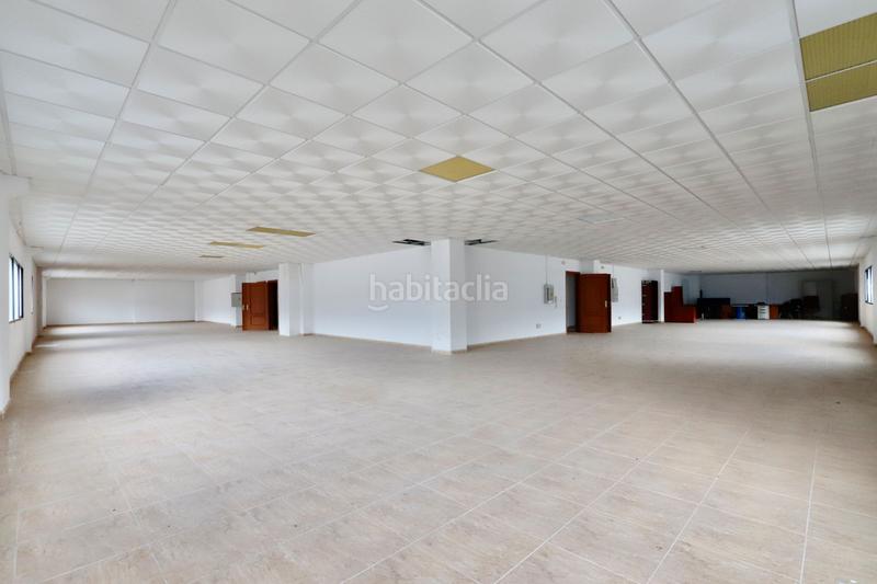 Foto d84bb61d-cfd5-4d93-ad97-7f25690e33fb. Bâtiment à usage industriel dans Zona Industrial Pinto