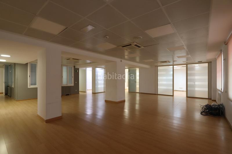 Foto ff6a9dba-84ec-4759-b137-626336a49eae. Location bureau avec parking dans Recoletos Madrid