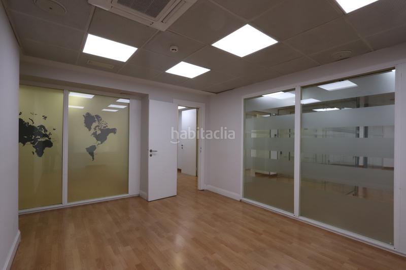 Foto 53e14f46-4554-4a70-9be2-c5745e2f7089. Alquiler oficina en Recoletos Madrid