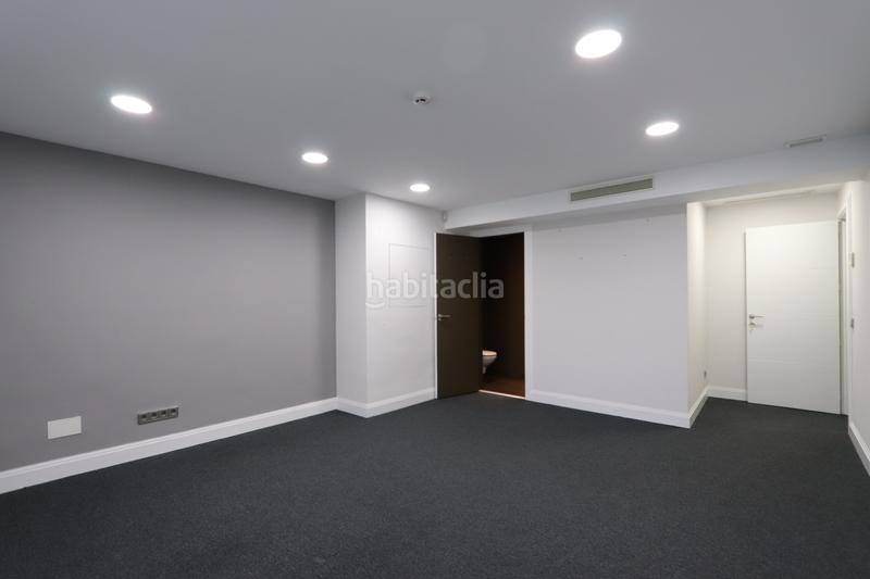 Foto 9e992bf8-053f-46b2-a20e-7b7de7d72984. Affitto ufficio con parcheggio in Recoletos Madrid