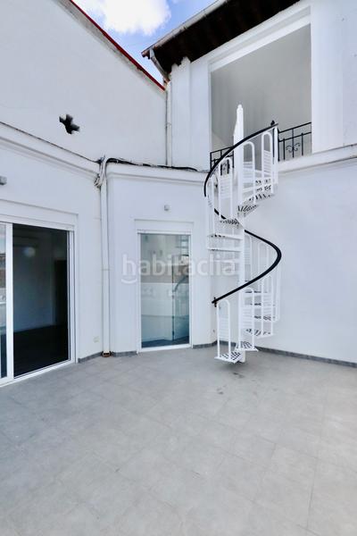 Foto f1bef1ba-bf20-4c1a-be18-3e18a0996f04. Affitto attico con riscaldamento in Almagro Madrid