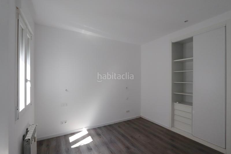 Foto b535b7ae-0f90-481a-abb0-974ff7ec50e9. Rent penthouse with heating in Almagro Madrid