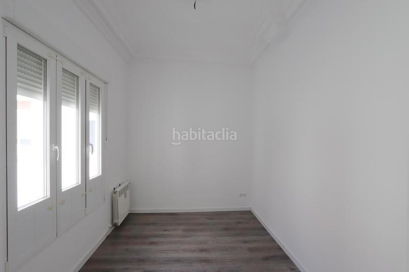 Foto cb219d3d-fa4f-41f5-a811-2ad56d9f0f08. Rent penthouse with heating in Almagro Madrid