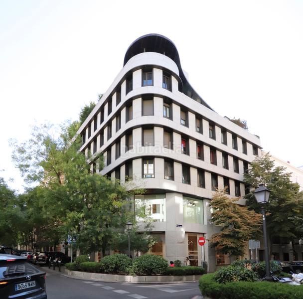 Foto e01c8ad3-8075-41cc-8d9a-e5d98cd17f61. Attique avec cheminée chauffage parking piscine dans Madrid