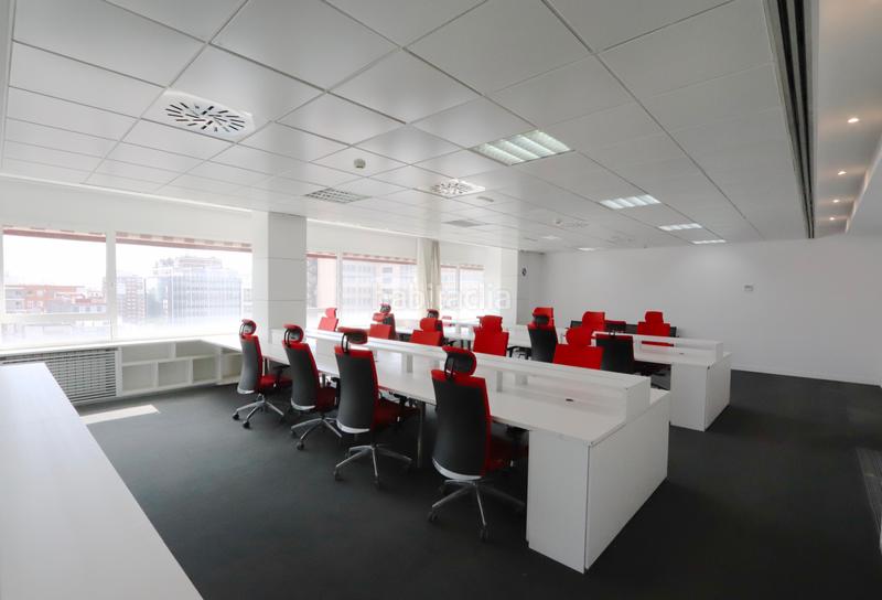 Foto 570f0f6e-f7ec-4c4b-8078-25206ce16583. Rent office space with heating in Castillejos-Cuzco Madrid