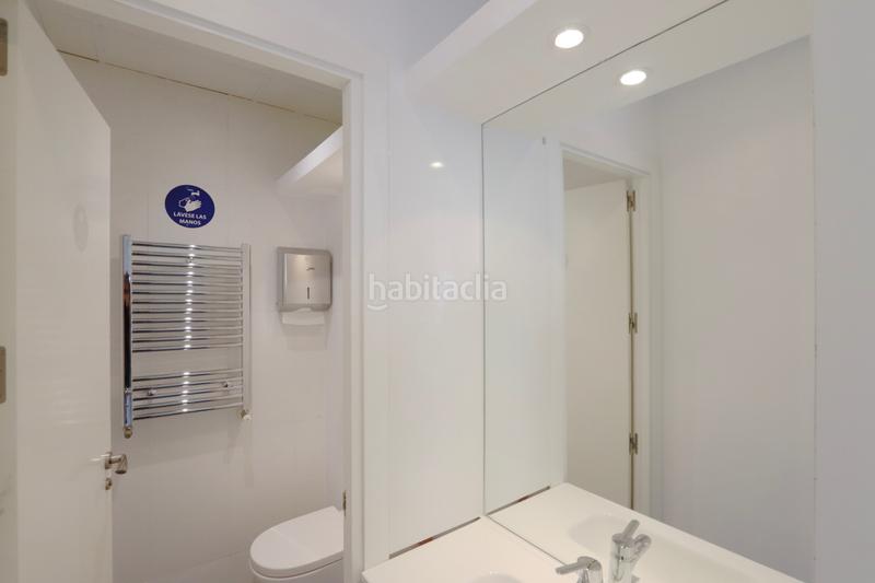 Foto 62b27a2a-538b-4efe-be3b-b515ab6da346. Rent office space with heating in Castillejos-Cuzco Madrid