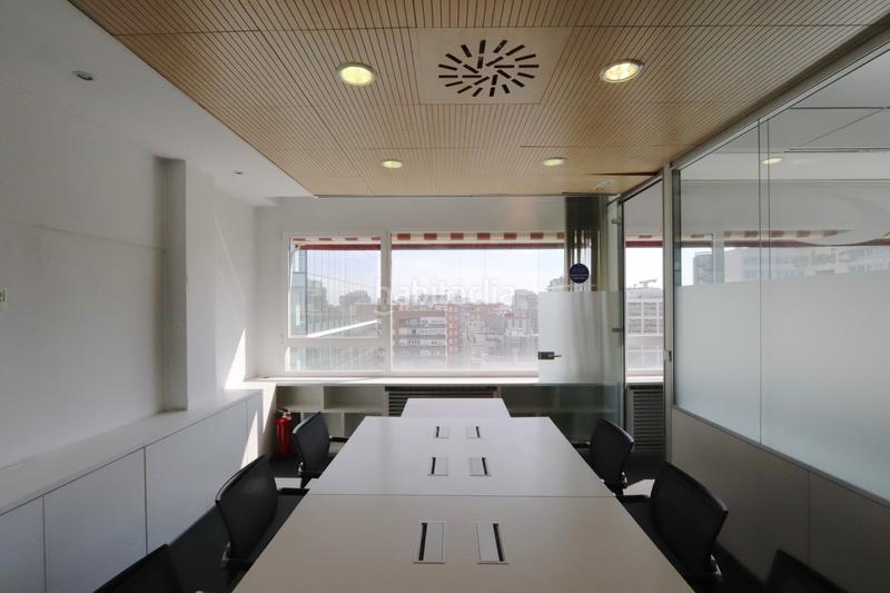 Foto 97d89f28-b288-4401-a1a9-2e9db9078440. Rent office space with heating in Castillejos-Cuzco Madrid