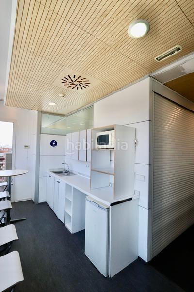 Foto d986c990-ba1e-4520-ab3c-67cbe07c4443. Lloguer oficina amb calefacció a Castillejos-Cuzco Madrid