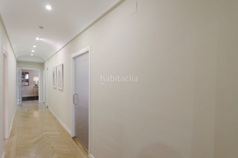 Foto 00ee8513-9061-40b8-b178-2796ba537473. Etagenwohnung mit kamin heizung in El Viso Madrid