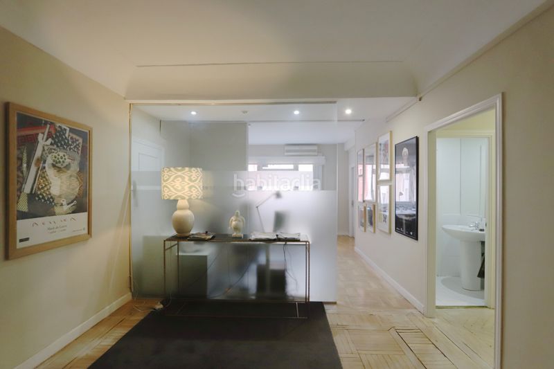 Foto 1392f726-fdf2-4133-9f63-7e8a91013790. Etagenwohnung mit kamin heizung in El Viso Madrid
