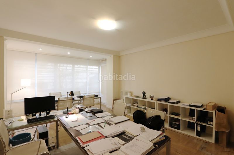 Foto 88f2ae43-c5c0-4c62-88fd-08945ef6ef45. Etagenwohnung mit kamin heizung in El Viso Madrid