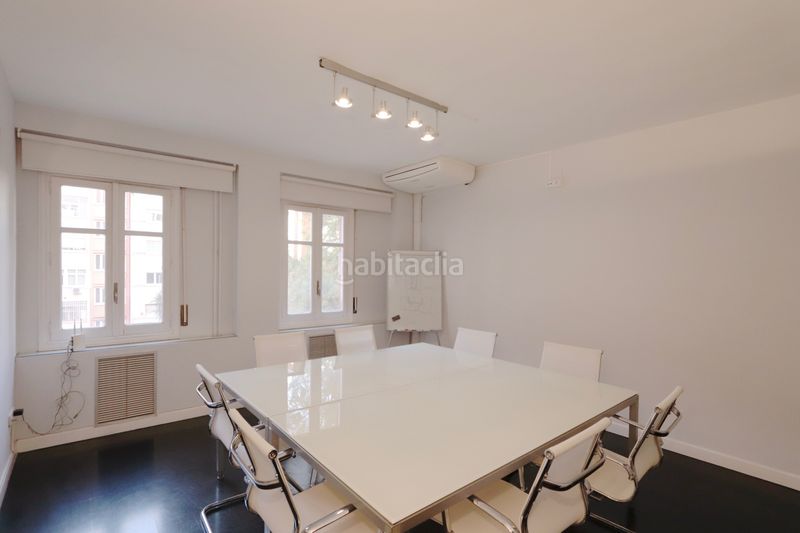 Foto ebbb7ce6-a579-40f1-9fdd-f42918f097c1. Etagenwohnung mit kamin heizung in El Viso Madrid