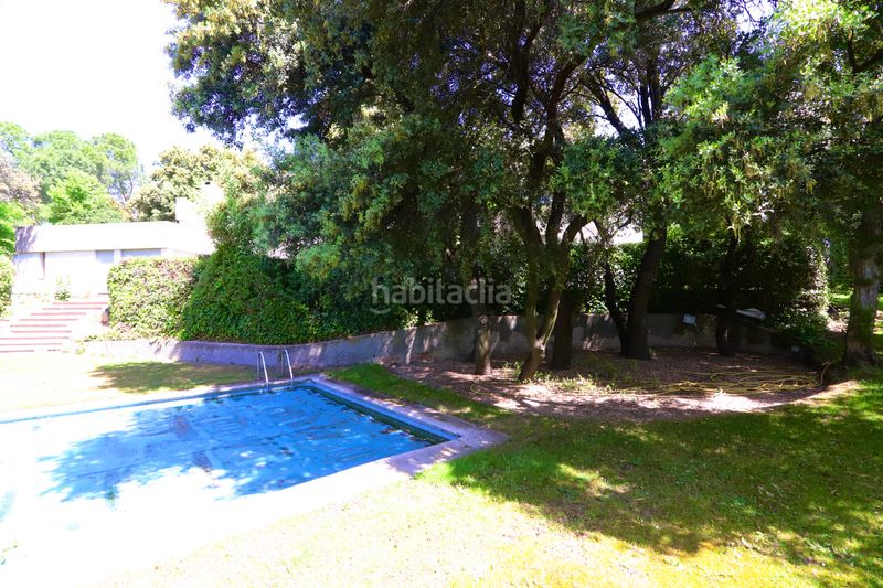 Foto 197f6ea3-c59d-41a0-9b6b-199264cdc436. Xalet amb xemeneia calefacció aparcament piscina a La Moraleja