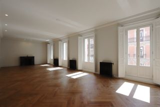 Etagenwohnung in Jerónimos
