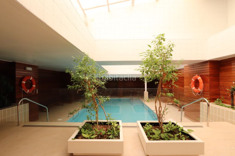 Foto 189d5875-2ec8-4d8b-8ed5-af8c10738da8. Pis amb calefacció aparcament piscina a Almagro Madrid
