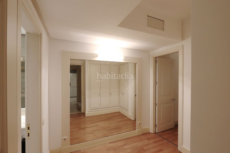 Foto 88cc4bce-892d-4cf2-9417-0d9700c0283f. Pis amb calefacció aparcament piscina a Almagro Madrid