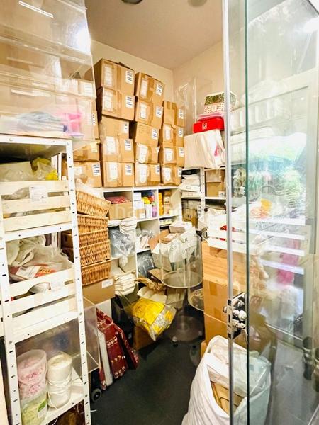 Foto 349f18fc-c406-47c8-bb22-03bf9d245da1. Alquiler local comercial  en calle nueva en Figueres