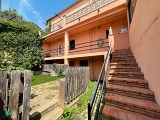 Casa  Carrer aragó. Finca en cantallops
