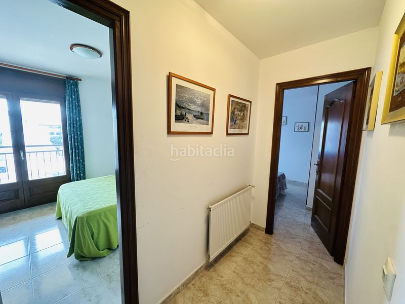 Foto bb5ac730-6c36-408a-b85f-816178871cc0. Casa amb piscina a Requesens Empuriabrava