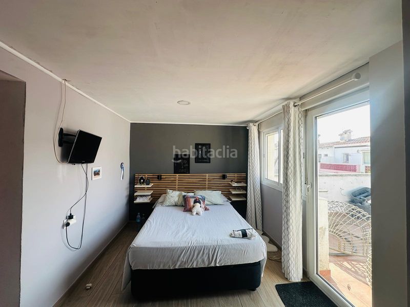 Foto a3538187-51cc-4570-afe6-c7988f44ec45. Casa adossada a Puigmal - Mas Nou Empuriabrava