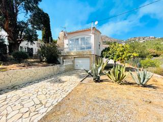 Rent Towny house in Nord. Casa en alquiler en mas fumats
