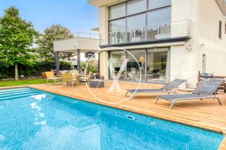 Miete Chalet in Domeny. Casa independiente en alquiler con opción de compra
