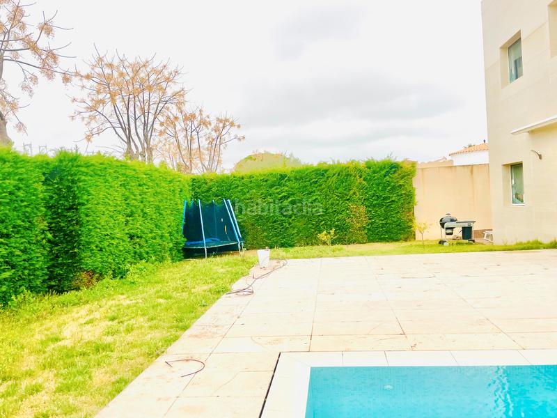 Foto 17603bfa-0a0e-4e3c-b265-784e7d9d79ff. Chalet casa con piscina en venta en Alberes Empuriabrava