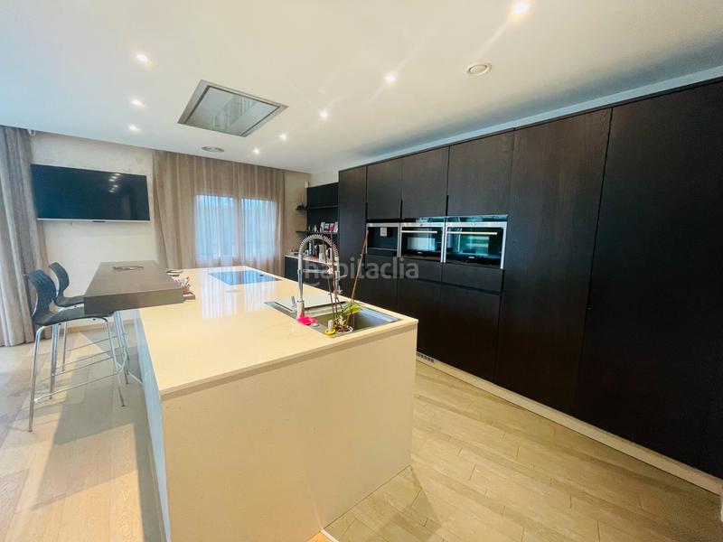 Foto 2f7f5cf4-838d-4761-a134-be3350c5c4c9. Chalet casa con piscina en venta en Alberes Empuriabrava
