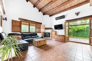 Maison à Sils. Casa en venta en un entorno de calma y naturaleza