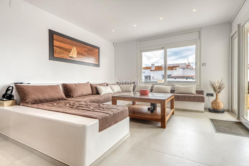 Foto 6e477a2f-30cf-4234-8a3e-6f6e762b782f. Alquiler casa  con piscina para alquiler anual en Roses