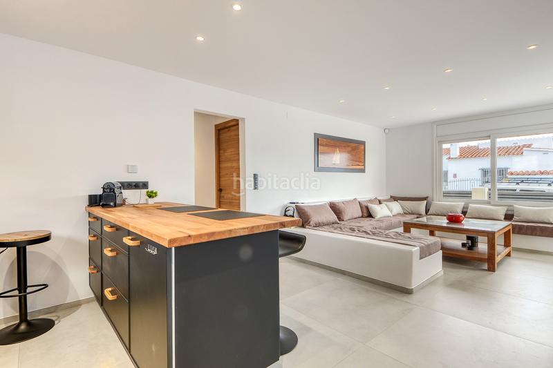 Foto a1b9f3d3-8b38-4f6f-8e18-d0711d70a587. Alquiler casa  con piscina para alquiler anual en Roses