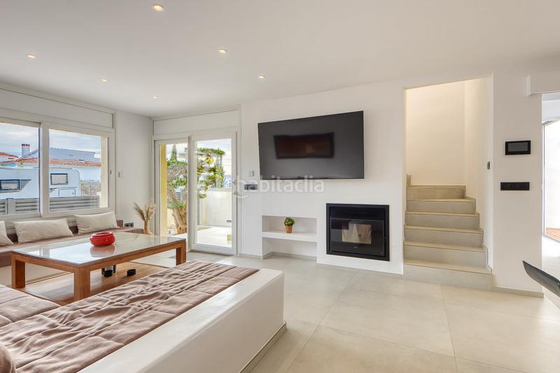 Foto ff158983-781f-47aa-afa2-6def915cfe03. Alquiler casa  con piscina para alquiler anual en Roses